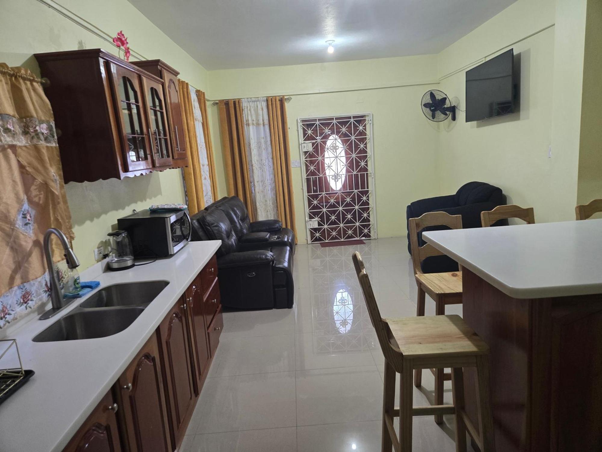 Royal Vybez Vacation Homes Spanish Town Стая снимка